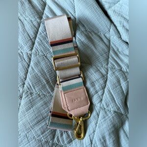 Fawn Design strap